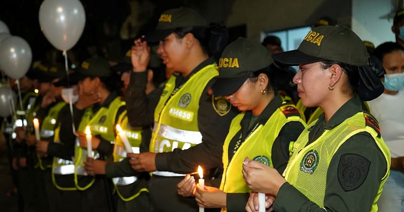 哥伦比亚-8名警察在袭击中丧生